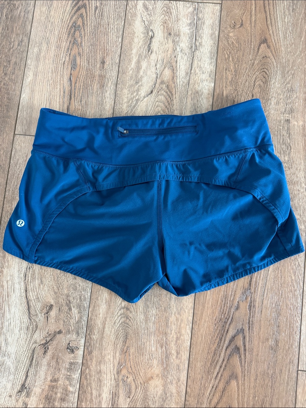 lululemon athletica Blue Athletic Shorts Sz 8 GUC